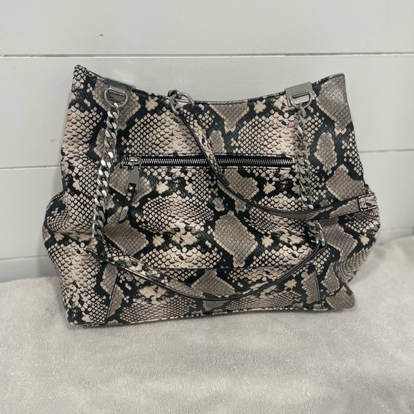 INC International
Concepts Trippii Chain Tote in snakeskin print - Picture 2 of 10